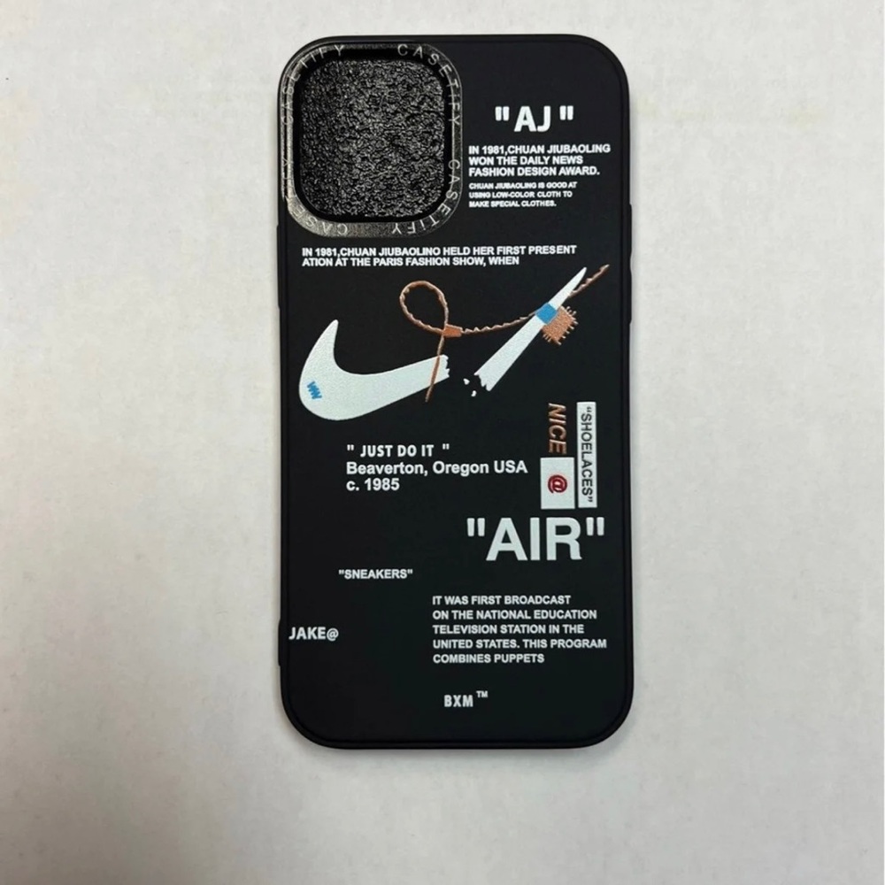 Nike Off-White IPhone 12/12 Pro case